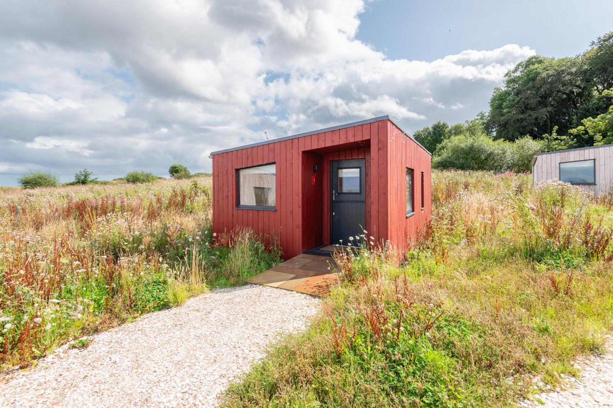 Rustic Cabins, Sea Views From Rewilded Farm With Highland Cows 圣安德鲁斯 外观 照片